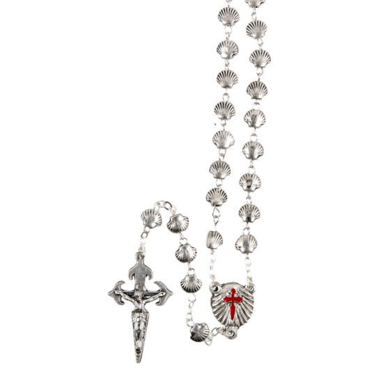 Chapelet métal de saint Jacques grains forme coquille, Ø 8 mm, chaîne couleur argentée, longueur au cœur 34 cm, croix avec Christ plus boîte.