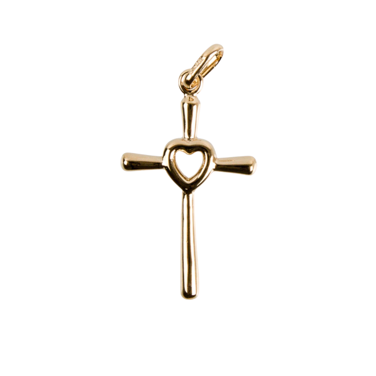 Croix de cou en plaqué or avec coeur au centre H. 2,5 cm. Livrée en boîte