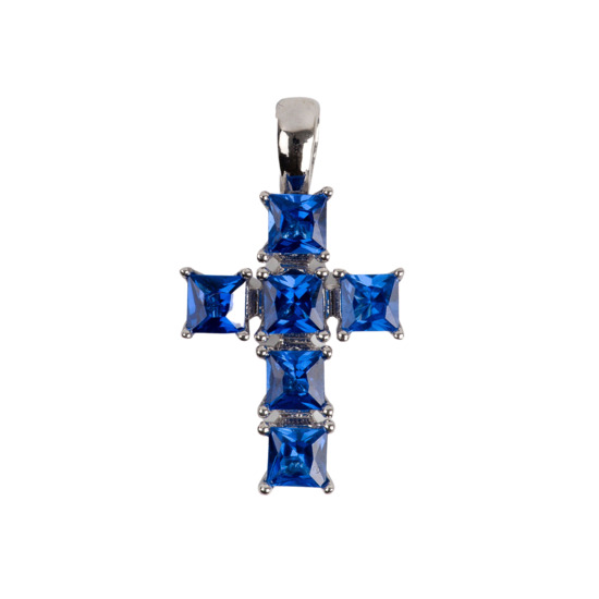 Croix de cou sertie de zirconium bleu en argent 925°/°° H. 1,7 cm (1,26 g). Livrée en boîte.
