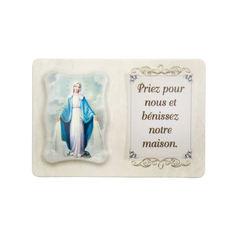 Magnet relief de la Vierge Miraculeuse H. 5,5 x 8 cm en résine avec prière pour la maison.