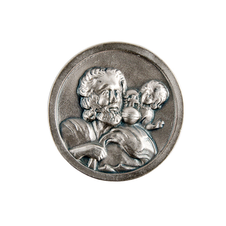 Plaque auto de saint Christophe en buste Ø 3 cm en métal argenté.