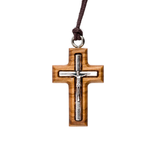 Croix de cou en bois d'olivier avec Christ métal incrusté H. 3 cm et cordon cuir 70 cm.