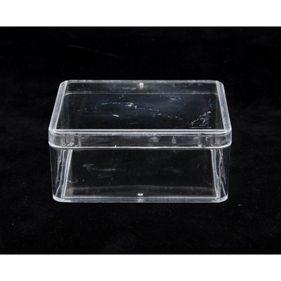 Boite plastique rectangulaire encens 100 gr  9 x 7 cm Hauteur 3,5 cm.