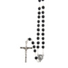 Rosaire 20 dizaines grains plastique, Ø 7 mm, chaîne couleur argentée, longueur au cœur 114 cm, croix avec Christ.