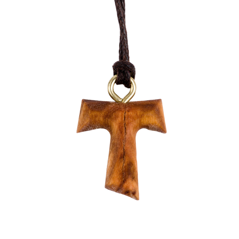 Croix de Tau en bois d'olivier H. 2,5 cm avec cordon cuir 70 cm.