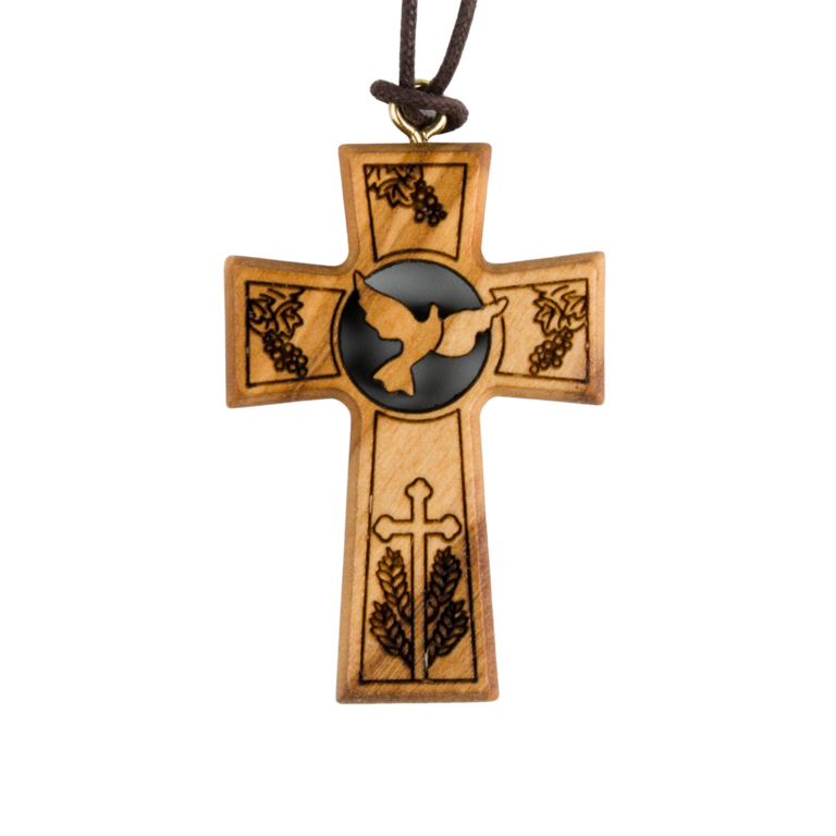 Croix de cou ajourée en bois d'olivier avec colombe et sujets imprimés H 4,7 cm avec cordon cuir 70 cm.