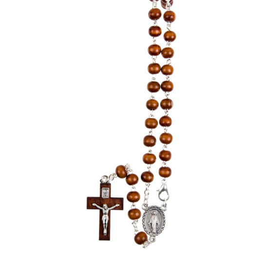 Chapelet grains en bois, Ø 7 mm, chaîne couleur argentée avec fermoir, longueur au cœur 28 cm, croix avec Christ.