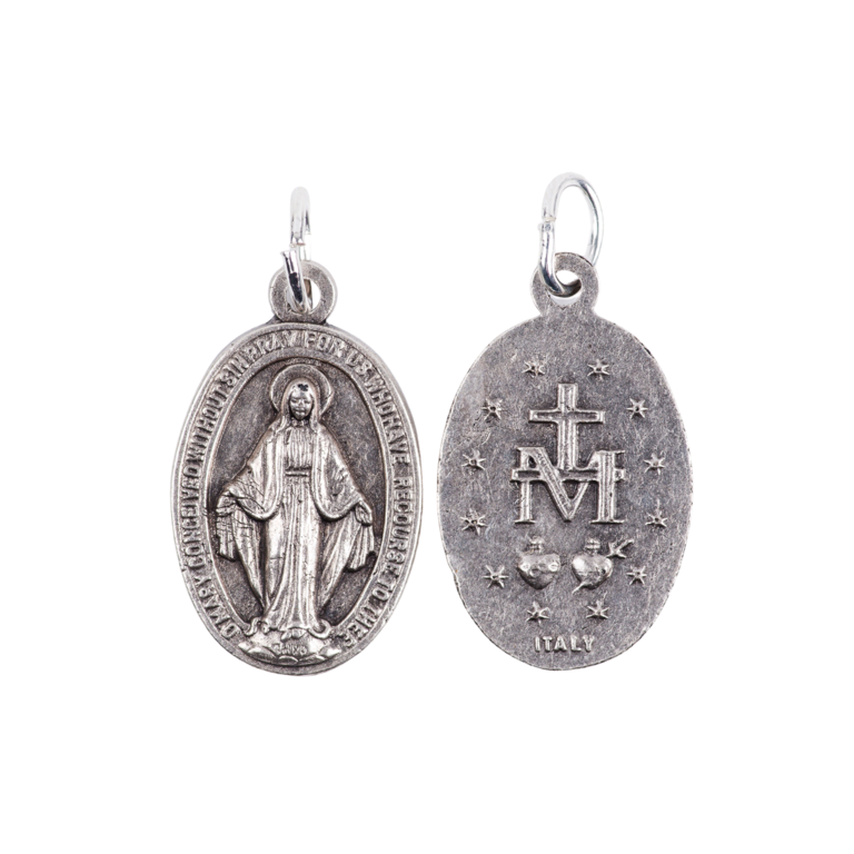 Médaille métal couleur argentée de la Vierge Miraculeuse, plusieurs tailles.