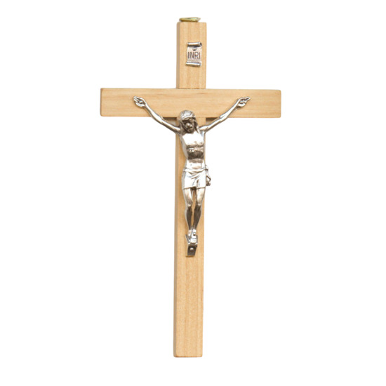 Crucifix bois clair avec Christ métal couleur argentée - H. 15 cm.