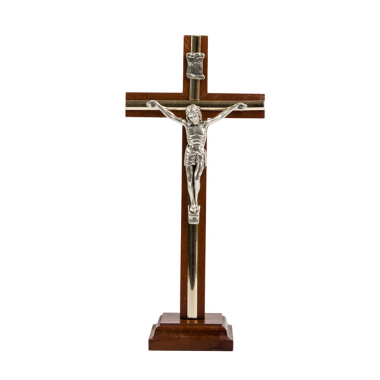 Crucifix en bois foncé et filet couleur dorée, sur socle avec Christ métal couleur argentée - H. 20 cm.