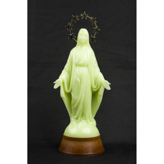 Statue fluorescente moulée de la Vierge Miraculeuse, Hauteur 30 cm.