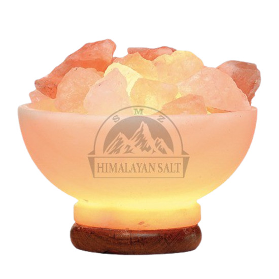 Lampe forme bol rond avec morceaux de sel de l'Himalaya. socle bois  livrée en boite individuelle avec cordon et ampoule 15x15 cm Hauteur 7 cm.