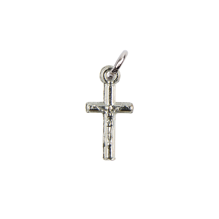 Croix de cou forme tube en métal couleur argentée avec Christ H. 1,5 cm.