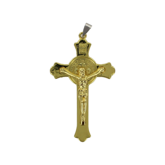 Croix de saint Benoît en métal couleur dorée, hauteur 6 cm.