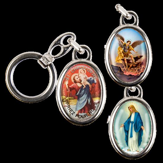 Porte-clés en métal couleur argentée H. 3,8 cm avec résine couleur des saints.