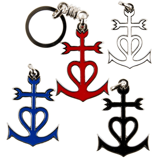 Porte-clés croix de Camargue H. 5 cm en métal émaillé, plusieurs couleurs.