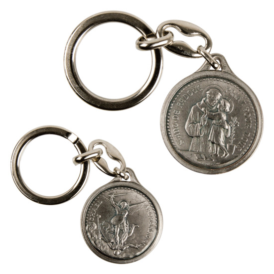 Porte-clés en métal couleur argentée Ø 3 cm, simple face, deux saints.