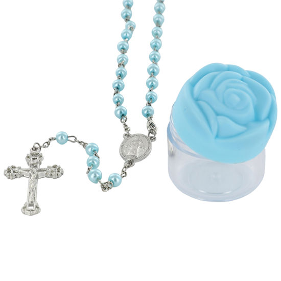 Chapelet grains perle de verre, Ø 5 mm, chaîne couleur argentée avec fermoir, longueur au cœur 29 cm, croix avec Christ dans boite forme de rose