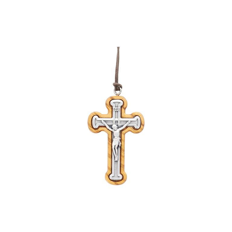 Croix de cou en bois d'olivier avec Christ métal incrusté H. 5,3 cm et cordon cuir 70 cm.