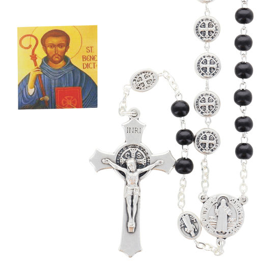 Chapelet métal et bois de saint Benoît, grains Ø 9 mm sur chaîne couleur argentée,  longueur au cœur 35 cm, croix avec Christ plus boîte.