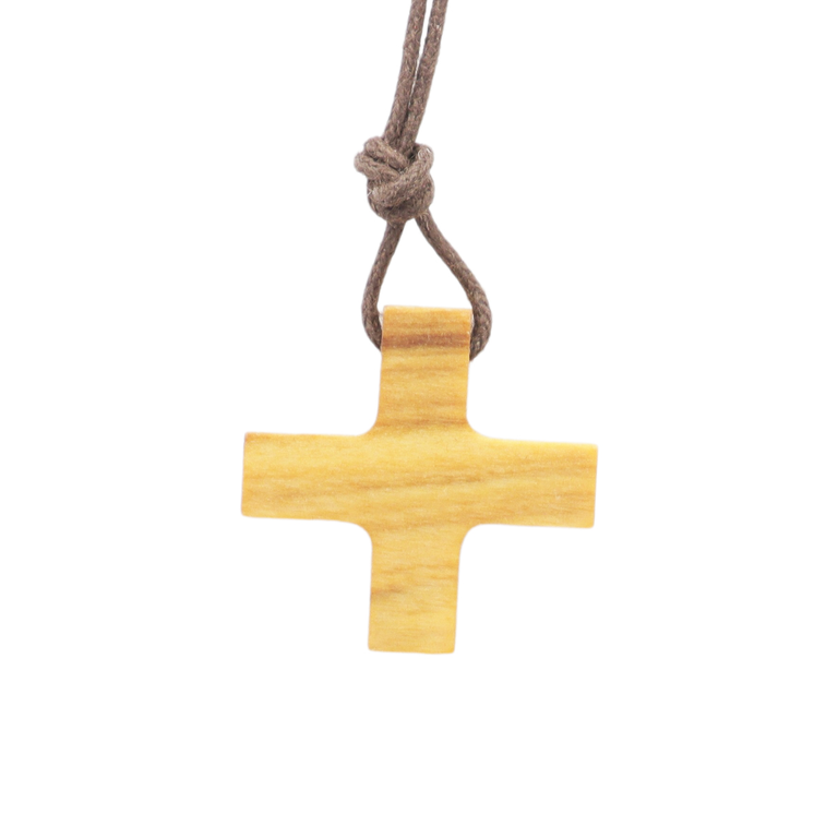Croix de cou carrée en bois d'olivier H.2.4 cm avec cordon cuir 70 cm.