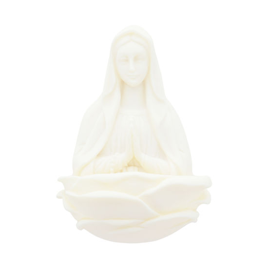Bénitier blanc de la Vierge en prière à suspendre H. 9,5 cm.