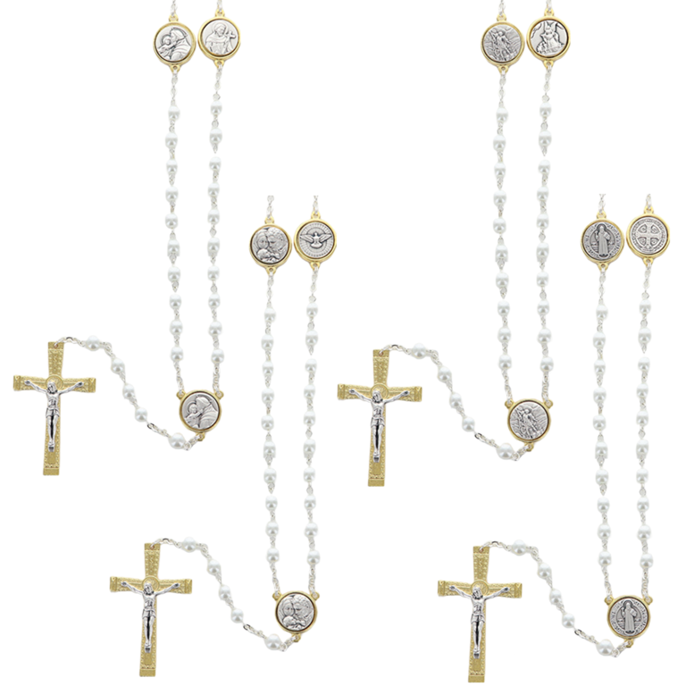 Chapelet grains ronds Ø 6 mm, chaîne couleur argentée, pater médaille longueur au cœur 34 cm, croix métal couleur dorée avec Christ couleur argentée.