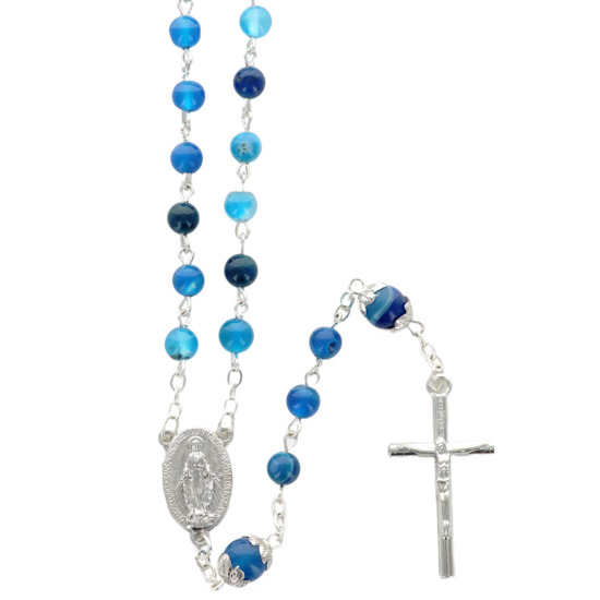 Chapelet grains pierre, Ø 6 mm, chaîne couleur argentée, longueur au cœur 36.5 cm, croix avec Christ. Différentes pierres.