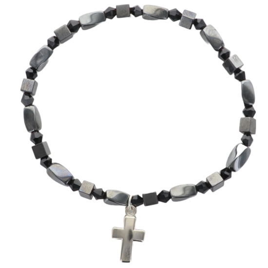 Bracelet dizainier sur élastique grains en hématite carrés et allongés avec croix métal.