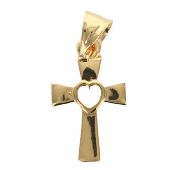 Croix de cou au centre coeur ajouré en plaqué or H. 1,2 cm. Livrée en boite