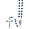 Chapelet grains en verre cylindrique imitation crystal, Ø 6 mm, chaîne couleur argentée, longueur au cœur 40 cm, croix avec Christ. Plusieurs couleurs.