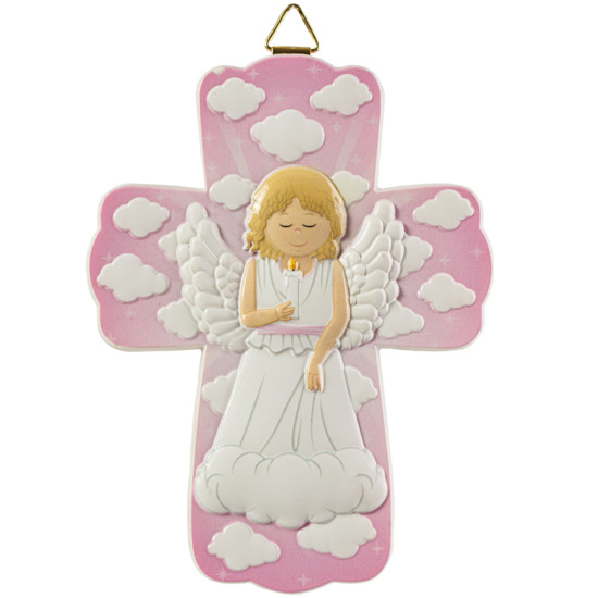Croix enfantine en résine de couleur rose à suspendre et Ange en prière avec une bougie H. 14 x 10.5 cm. 