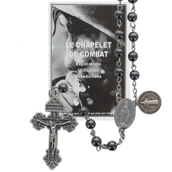 Chapelet du combat en hématite avec croix du combat, médaille de Saint Benoit avec notice explicative, livré en sachet. 