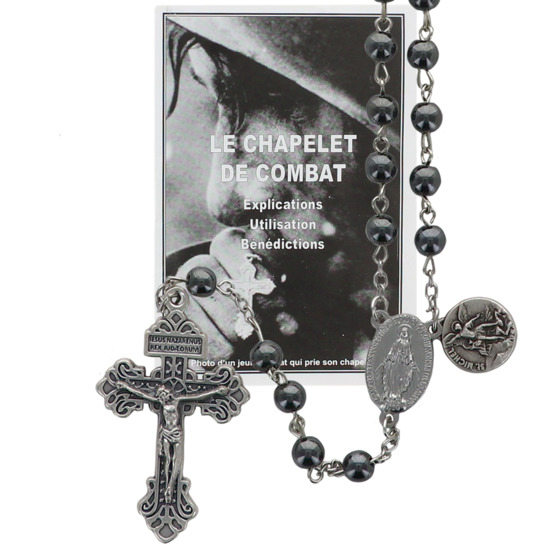 Chapelet du combat en hématite avec croix du combat, médaille de Saint Michel avec notice explicative, livré en sachet.